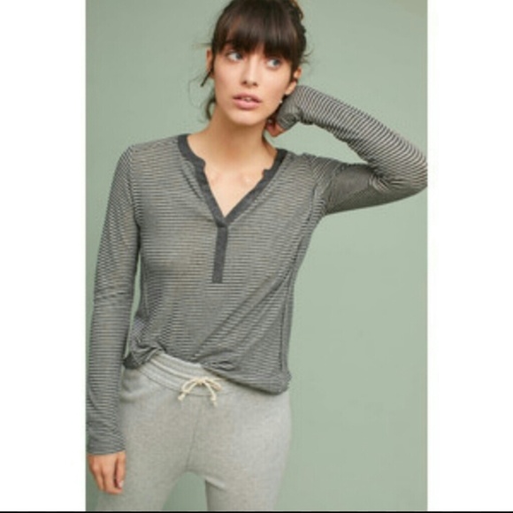 Anthropologie Tops - 🎈Anthropologie Akemi + Kin Gray and matallic Top